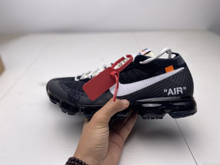 off white black vapormax